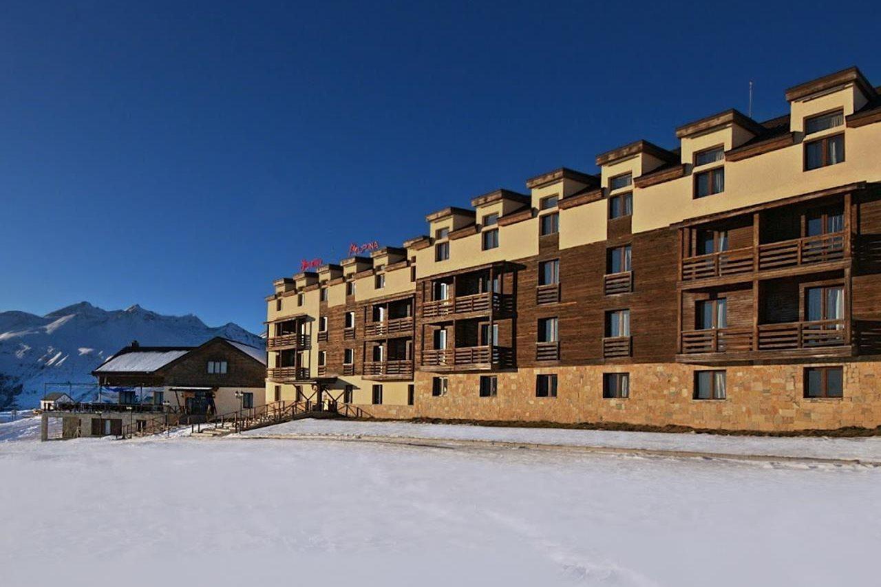 Alpina Hotel Gudauri Eksteriør bilde