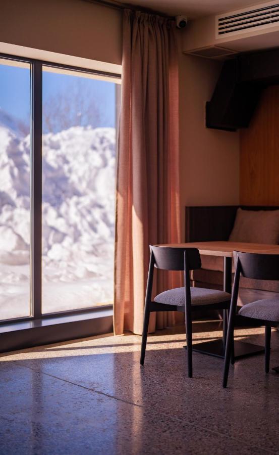 Alpina Hotel Gudauri Eksteriør bilde
