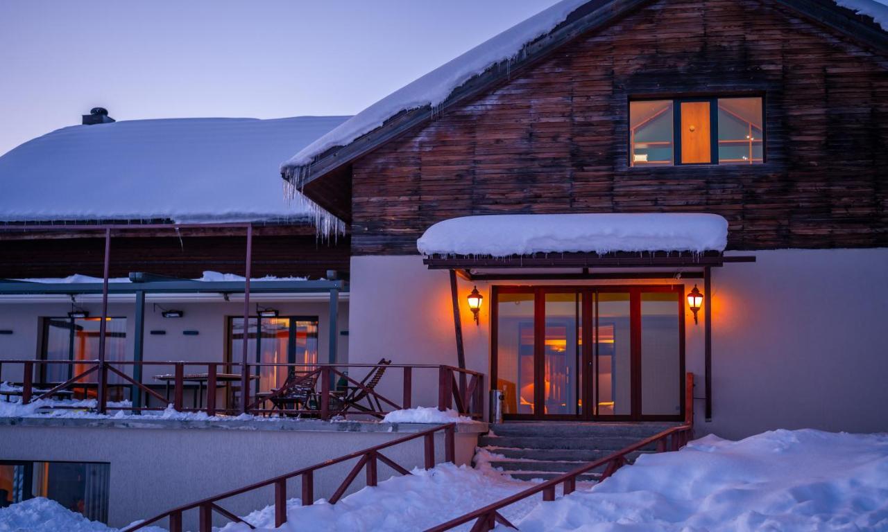 Alpina Hotel Gudauri Eksteriør bilde