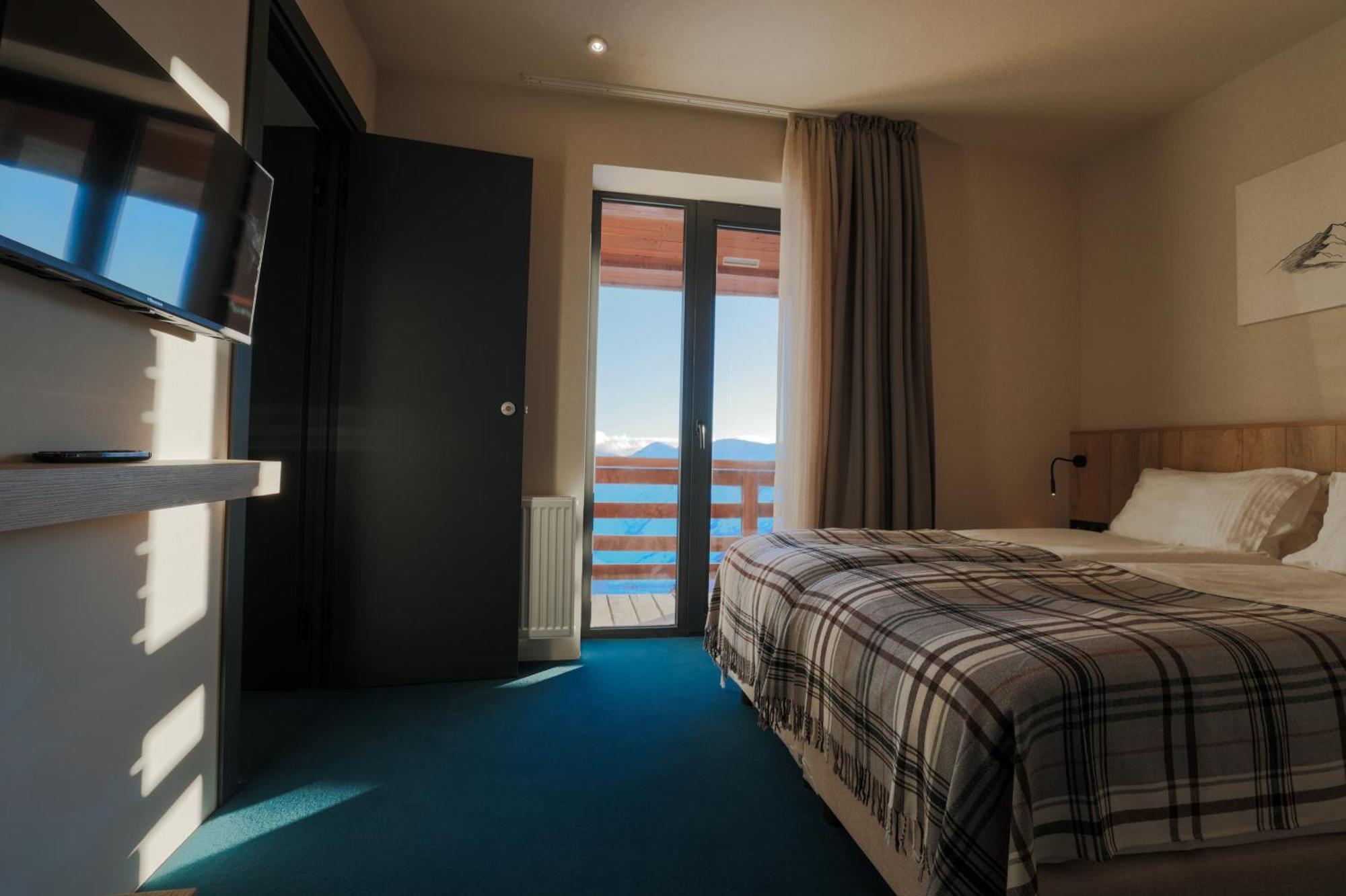 Alpina Hotel Gudauri Eksteriør bilde