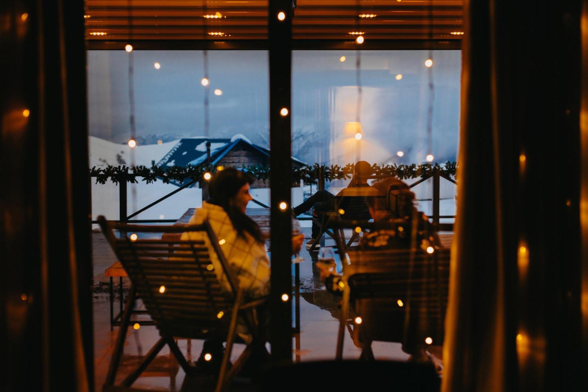 Alpina Hotel Gudauri Eksteriør bilde