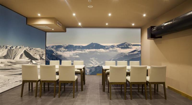 Alpina Hotel Gudauri Eksteriør bilde